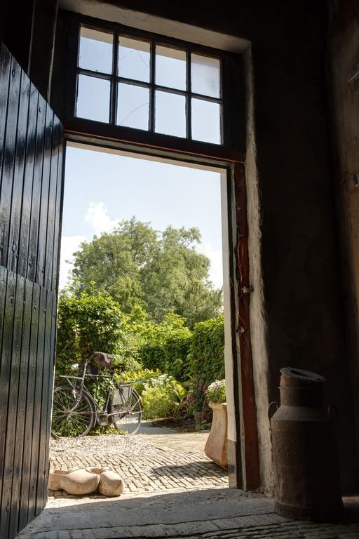 Unia Zathe Bed & Breakfast Ee Exterior foto