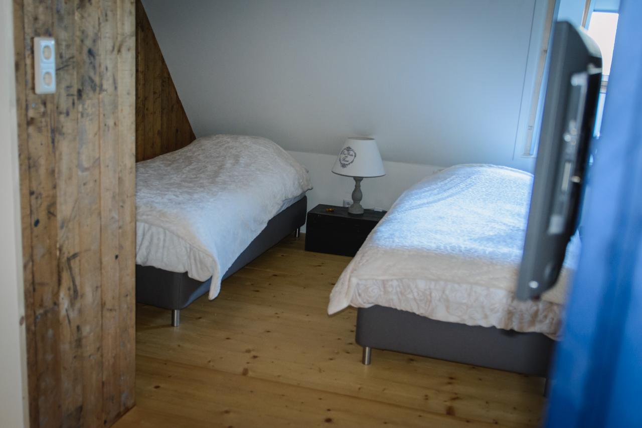 Unia Zathe Bed & Breakfast Ee Exterior foto